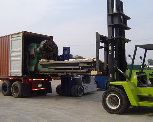 Loading an overseas container