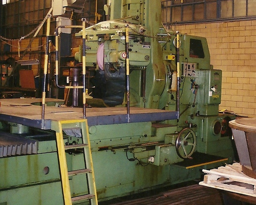 Maag Gear grinder out of a Government plant